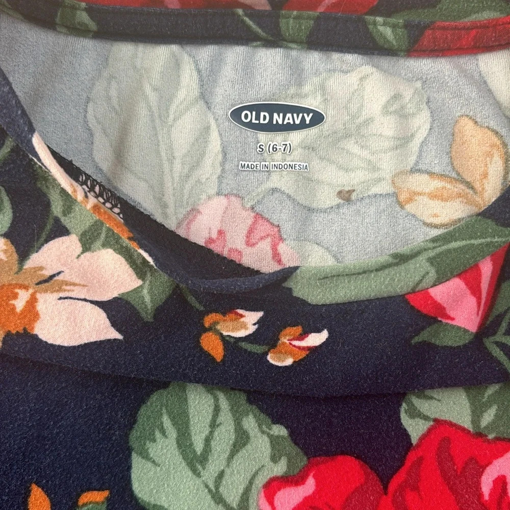 LOT Good Condition Old Navy Tops - Picture 7 of 8